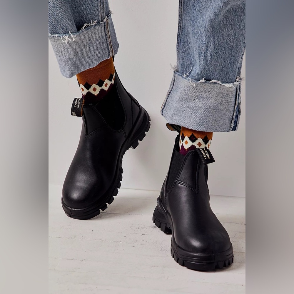 Brand new Blundstone Lug Sole Chelsea Boots